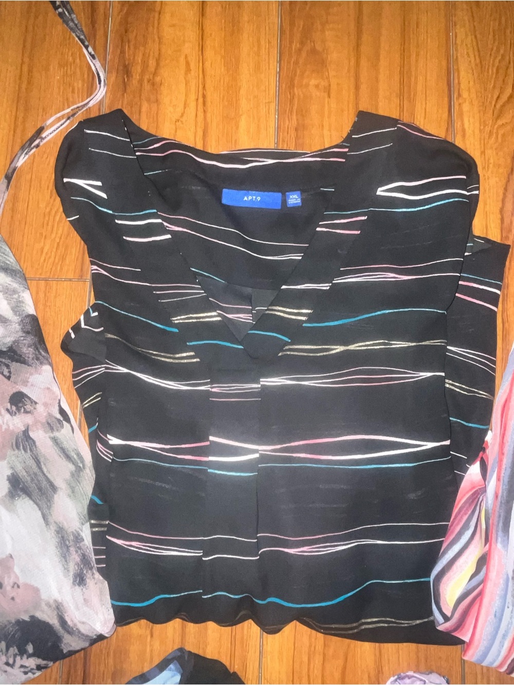 Five blouse bundle - Picture 5 of 16